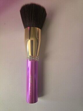 PUR Barbie Pink Makeup Brush with Gold Ferrule and Bow Accent-Never Used-No Box!